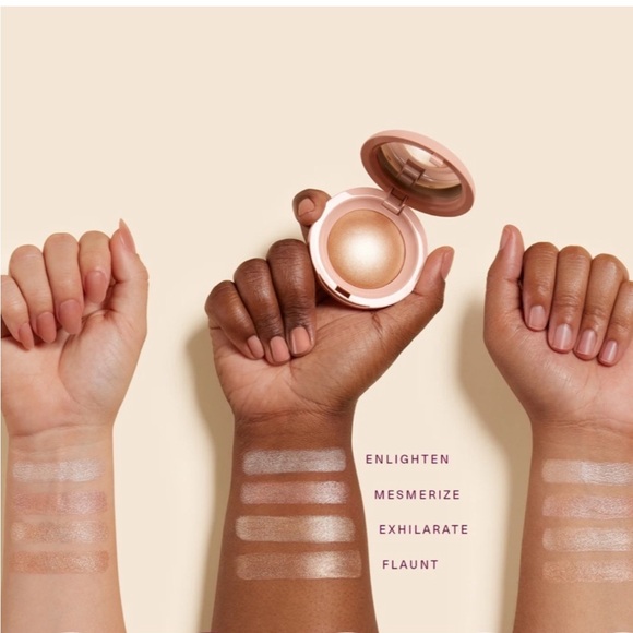 Rare Beauty Enlighten Highlighter & Positive Light Precision Applicator Brush - Picture 4 of 10